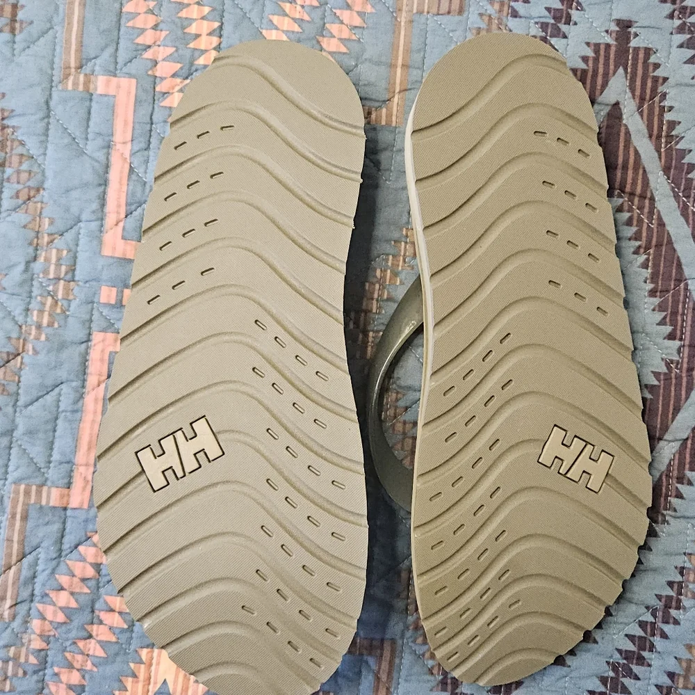 NWOT Helly Hansen‎ Flip Flops
